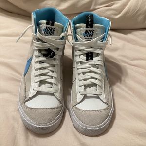 Nike size 6 women’s